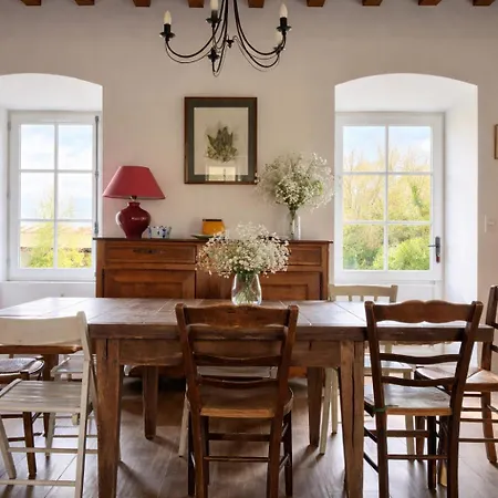 Vakantiehuis Tres Jolie Maison De 8 Personnes - Vairé