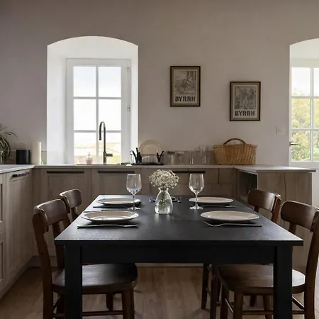Tres Jolie Maison De 8 Personnes -